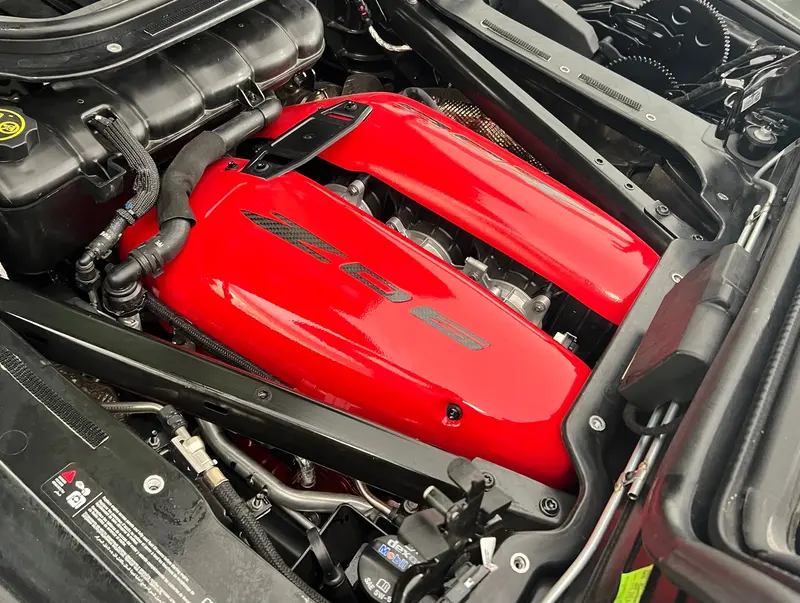 Custom Painted Lt6 Intake Manifold Covers 3