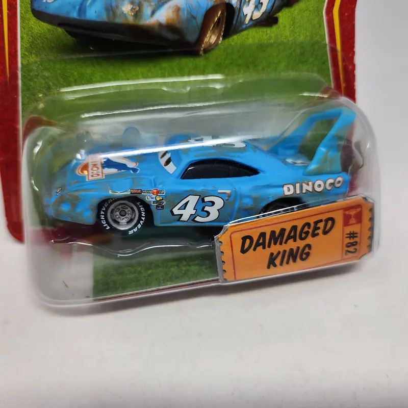 Damaged King #82 * Race O Rama * Disney Pixar Cars 2