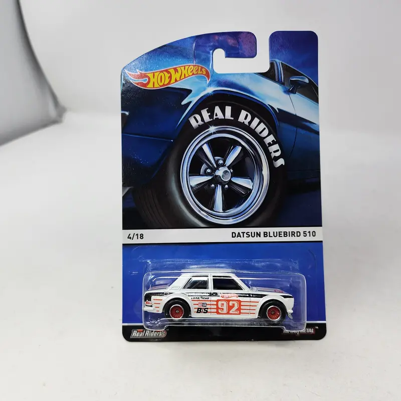Datsun Bluebird 510 * White * Hot Wheels Heritage Series Real Riders 1