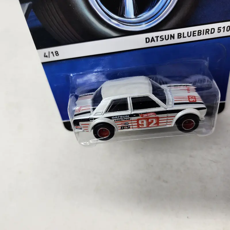 Datsun Bluebird 510 * White * Hot Wheels Heritage Series Real Riders 2