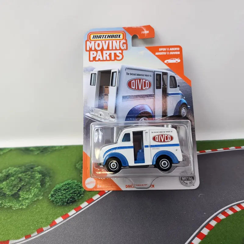 Divco Milk Truck * White * Matchbox Moving Parts 1