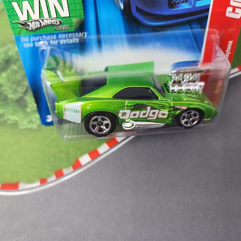 Dodge Charger Daytona * Green * 2007 Hot Wheels 2