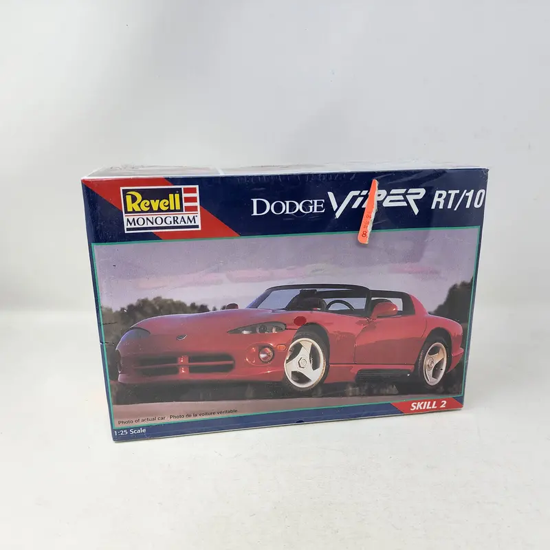 Dodge Viper Rt/10 * Revell 1/24 Scale Kit 1