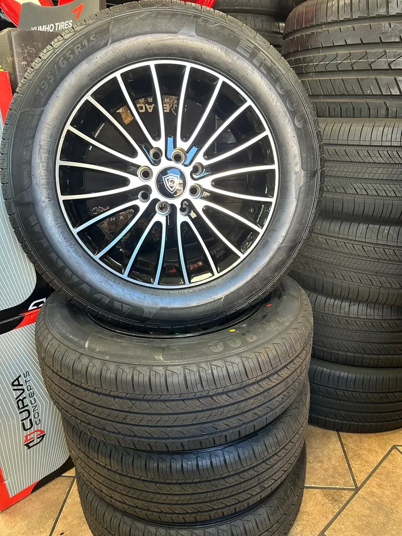 Drag Concepts R37 15X6.5 4X100/4X4.5" +35Mm Gloss Black Machined Rims Set Of 4 1
