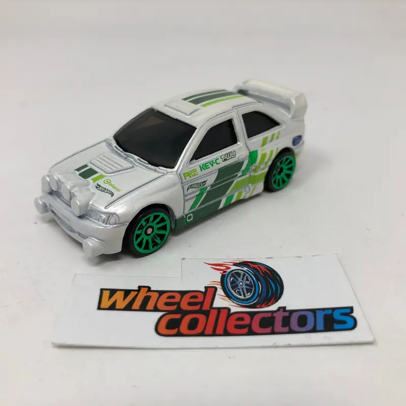 Escort Rally * White * Hot Wheels 1:64 Scale Diecast Loose 1