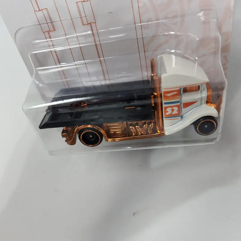 Fast-Bed Hauler * Hot Wheels 52Nd Anniversary Pearl & Chrome 2