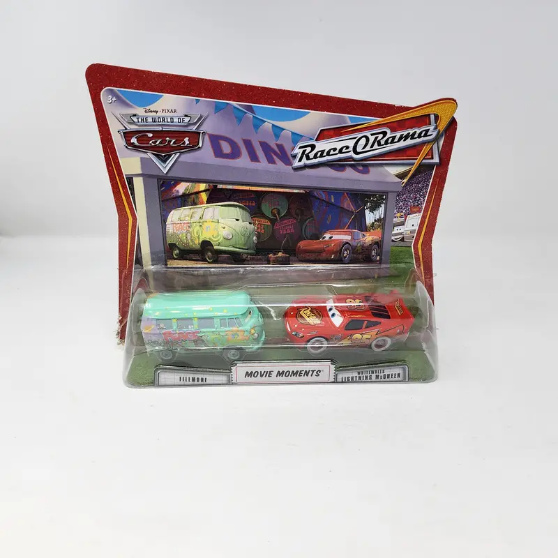 Fillmore & Whitewalls Mcqueen * Disney Pixar The World Of Cars  Movie Moments Race O Rama 1
