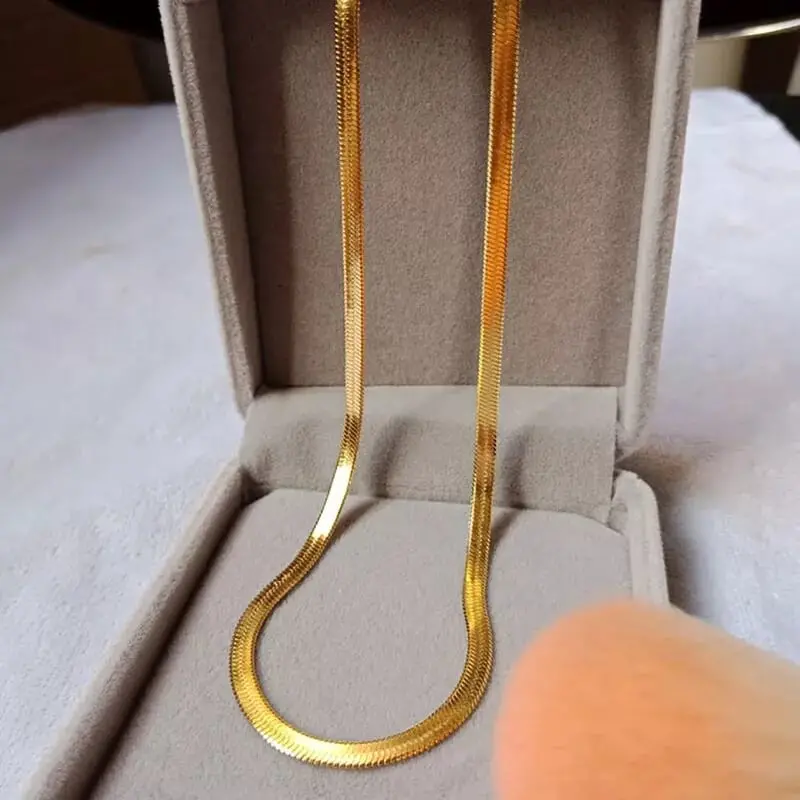 Filmy Snake Chain 3