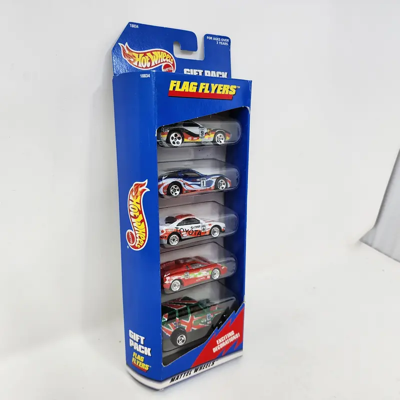 Flag Flyers * 5 Pack * Hot Wheels Gift Pack 2