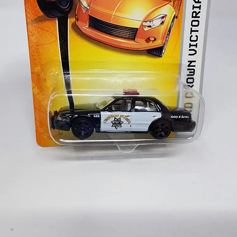 Ford Crown Victoria #26 * Black * Matchbox Basic 2