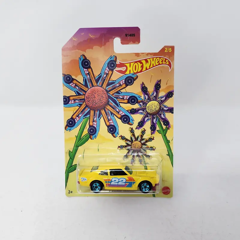 Ford Maverick * Yellow * Hot Wheels Easter Series 1