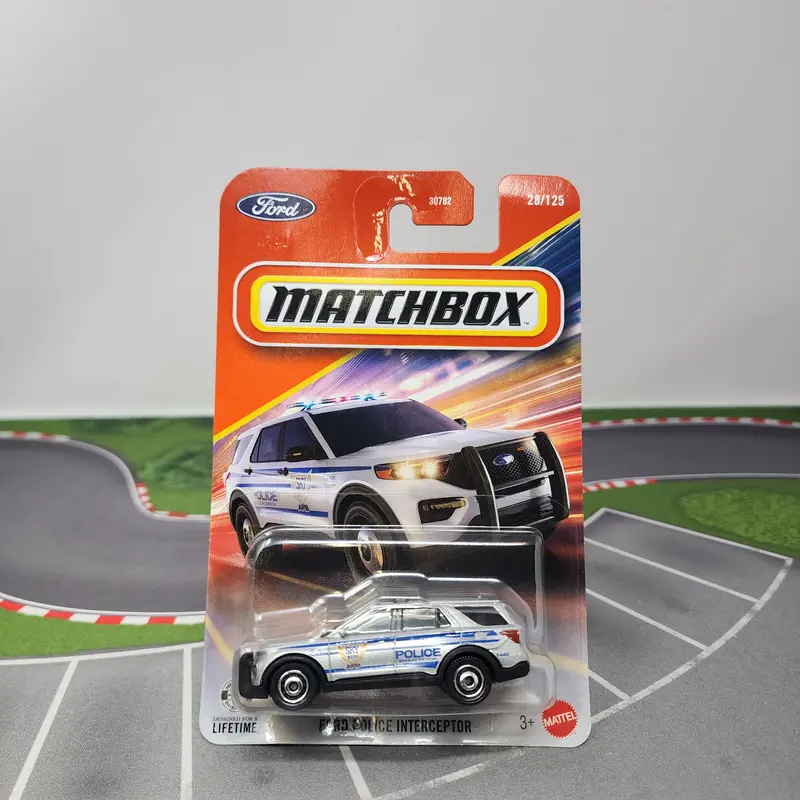 Ford Police Interceptor #28 * Silver * 2026 Matchbox Basic Case D 1