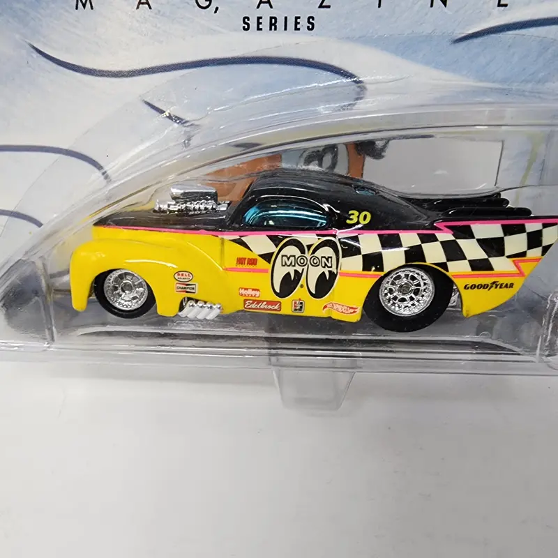 Jeep '41 Willys Coupe * Yellow Mooneyes * Hot Wheels 100% Hot Rod Magazine 2