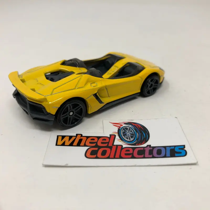 Lamborghini Aventador J * Yellow * Hot Wheels Loose 1:64 Scale 2
