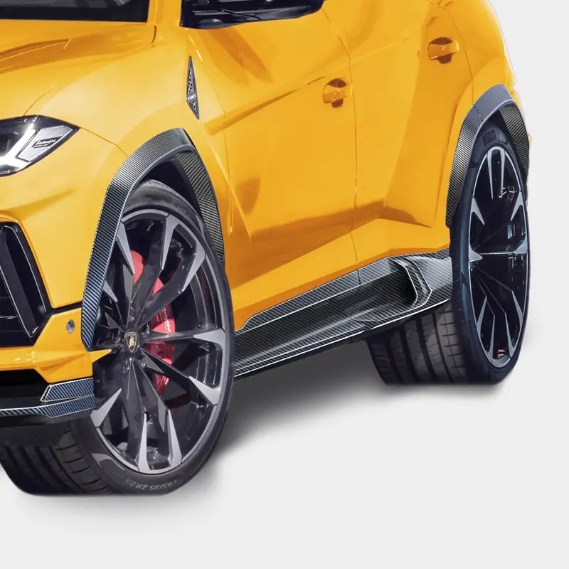 Lamborghini Urus S/Perf Carbon Fibre Side Skirts 1