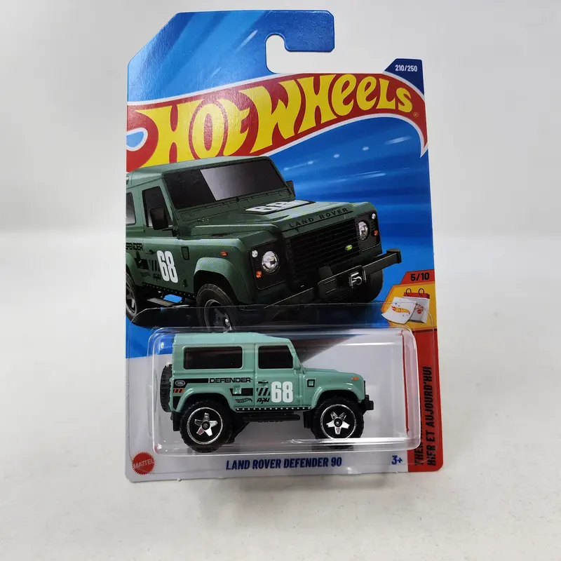 Land Rover Defender 90 #210 * Light Green * 2025 Hot Wheels 1