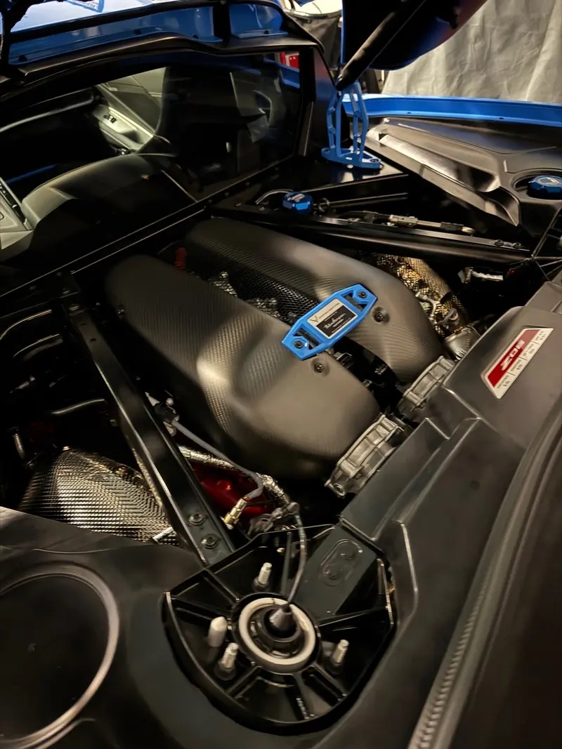 Matte Finish Carbon Fiber Intake Manifold Covers 6