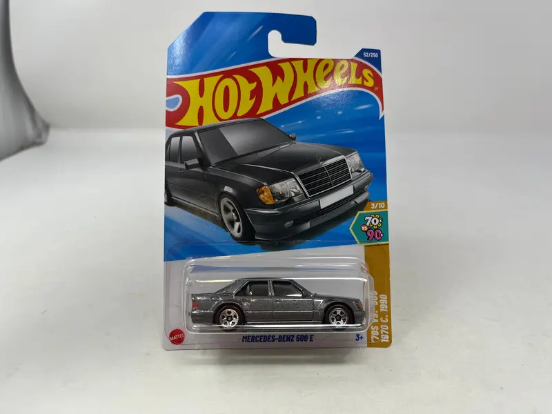 Mercedes-Benz 500 E #52 * Grey * 2025 Hot Wheels  New! N Case 1