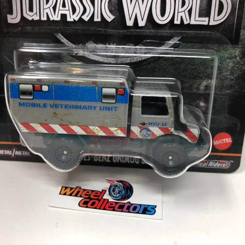 Mercedes-Benz Unimog U 1300 L Jurassic World * 2022 Hot Wheels Retro Entertainment 2