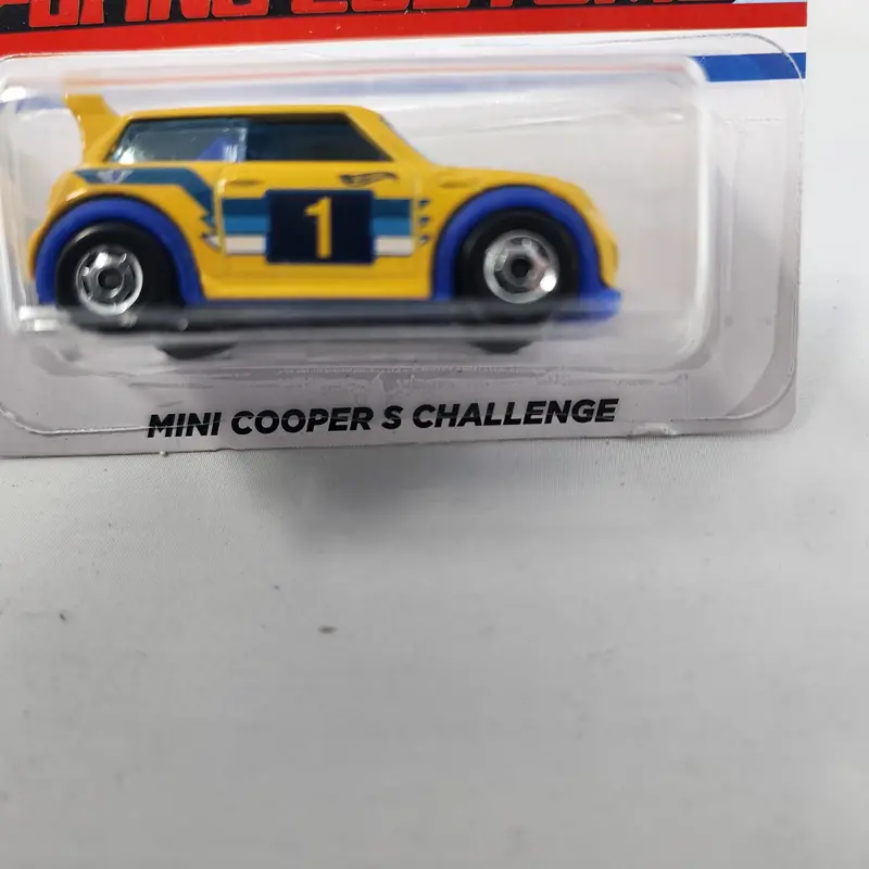 Mini Cooper S Challenge * Hot Wheels Flying Customs 2