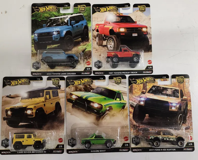 New Off Road! * Set Of 5 Cars * 2025 Hot Wheels Car Culture Off Road Case H 1