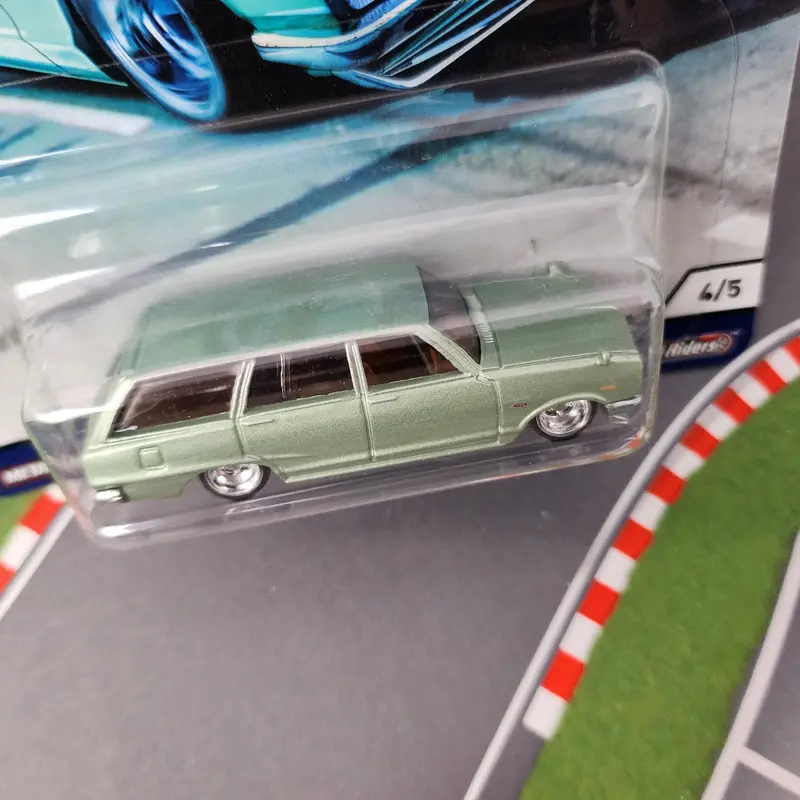 Nissan C10 Skyline Wagon * Hot Wheels Car Culture Cargo Carries 2