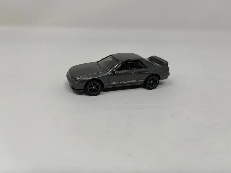 Nissan Skyline Gt-R R32 * Hot Wheels 1:64 Scale Custom Build W/ Rubber Tires 1
