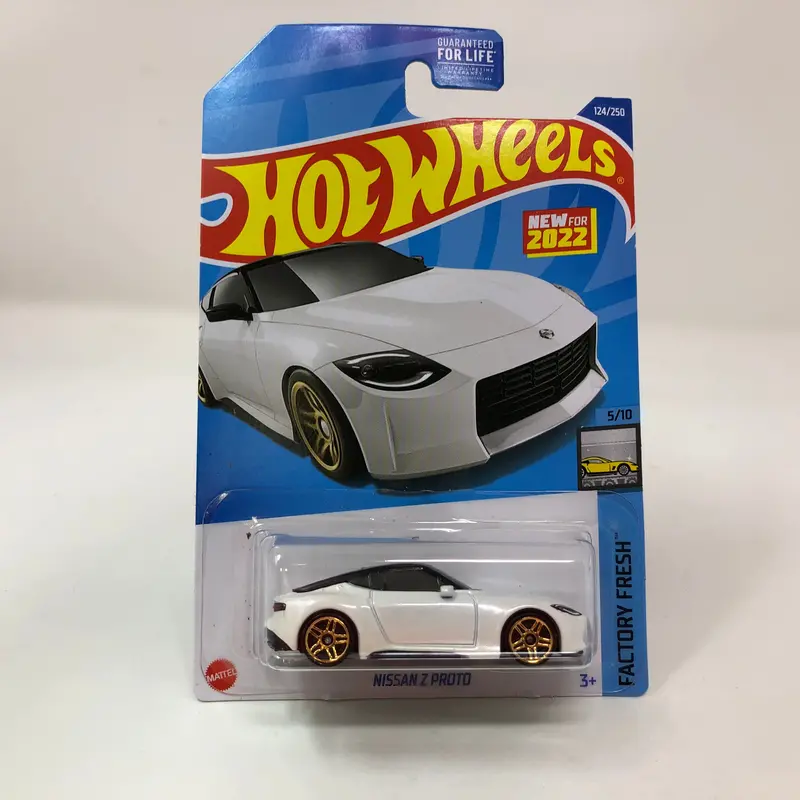 Nissan Z Proto #124 * White * 2022 Hot Wheels Basic 1