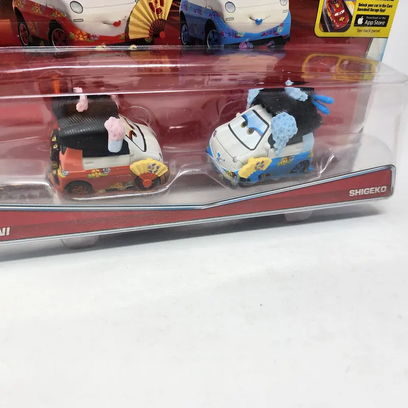 Okuni & Shigeko Cruisin Tokyo * Disney Pixar The World Of Cars 2