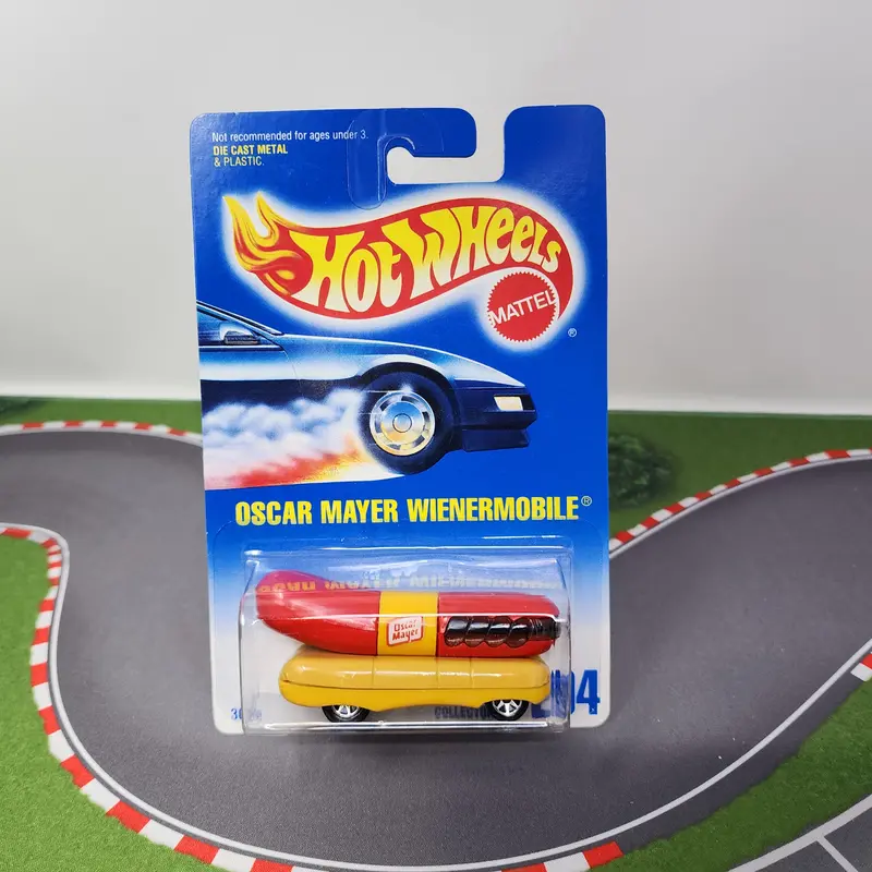 Oscar Mayer Wienermobile #204 * Hot Wheels Blue Card 1