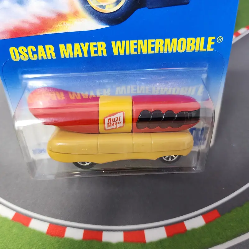 Oscar Mayer Wienermobile #204 * Hot Wheels Blue Card 2
