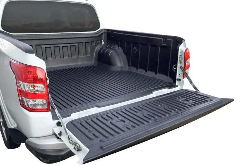 Over-Rail Load Bed Liner 1