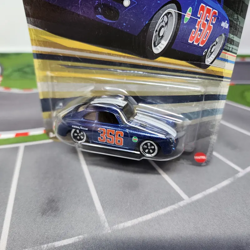 Porsche 356 Outlaw #5 Vintage Club * Blue * 2026 Hot Wheels Silver Series Case J 2