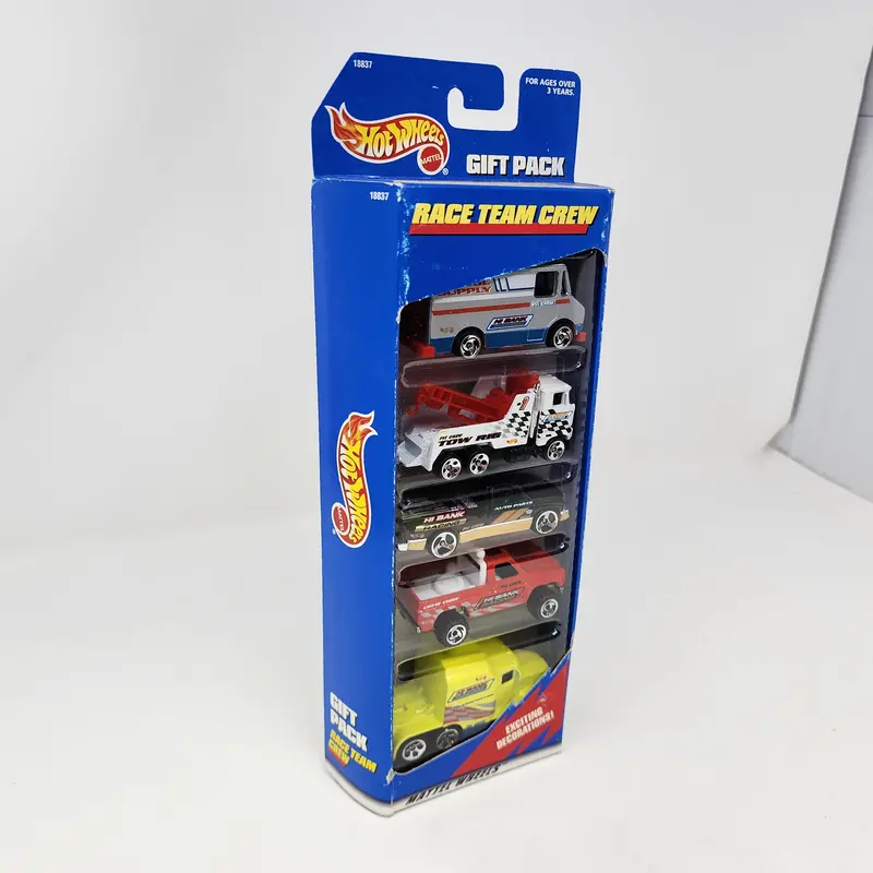 Race Team Crew * 5 Pack * Hot Wheels Gift Pack 2