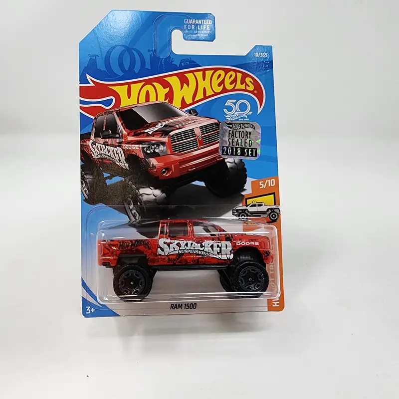 Ram 1500 #10 * Red * 2015 Hot Wheels W/ Factory Holo 1