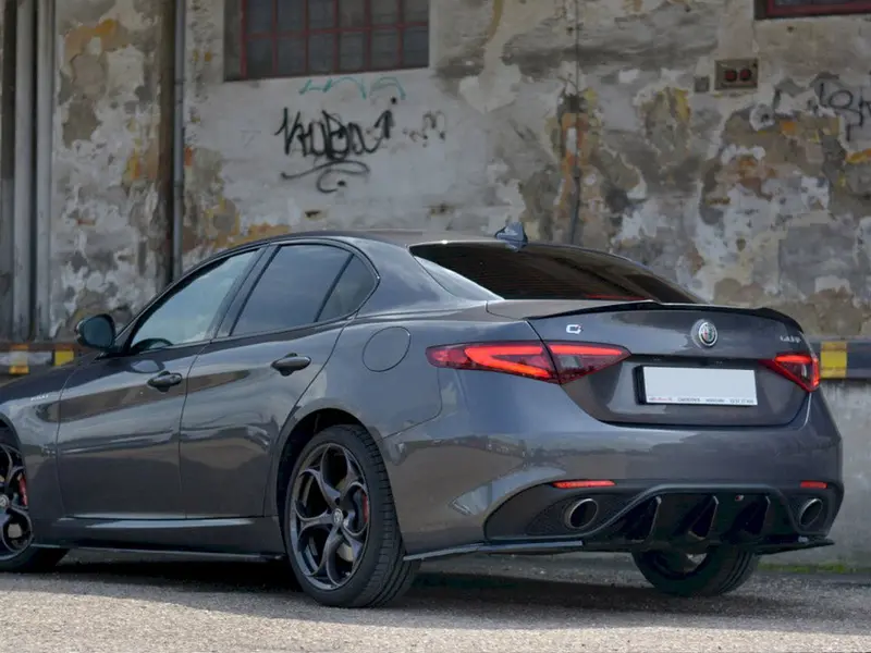 Rear Side Splitters Alfa Romeo Giulia Veloce (2015-2019) 1