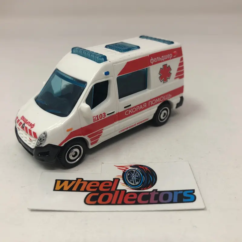 Renault Master Ambulance * White / Red * Matchbox Global Series Loose 1:64 Scale 1