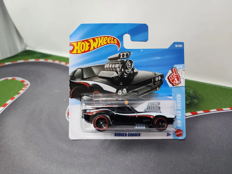 Rodger Dodger #19 * Black * Short Card 2026 Hot Wheels Case F 1