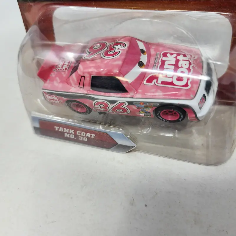 Tank Coat No. 36 W/ Synthetic Rubber Tires * Disney Pixar The World Of Cars 2