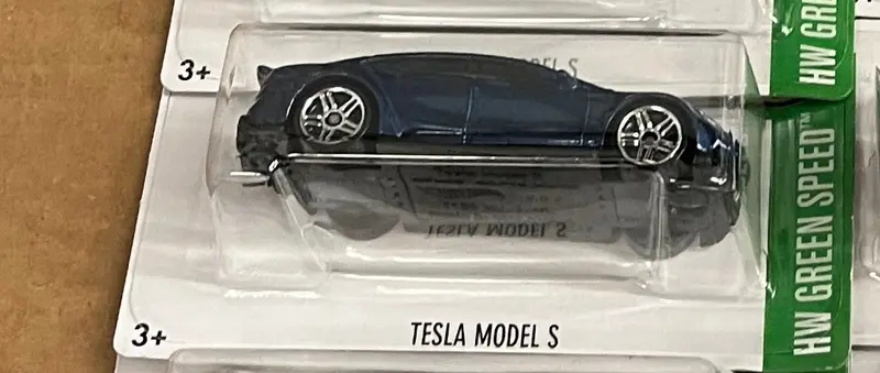 Tesla Model S * Blue * Hot Wheels 1:64 Scale Loose Diecast Model 1