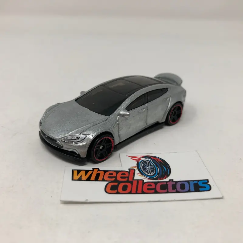 Tesla Model S * Silver * Hot Wheels Loose 1:64 Scale 1
