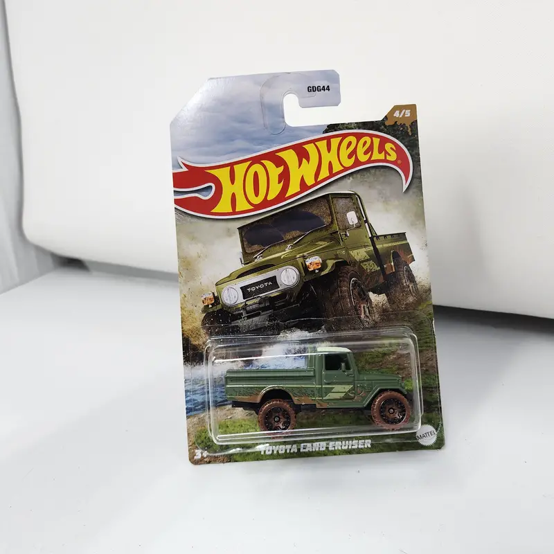 Toyota Land Cruiser * Green * Hot Wheels Mud Runners 1