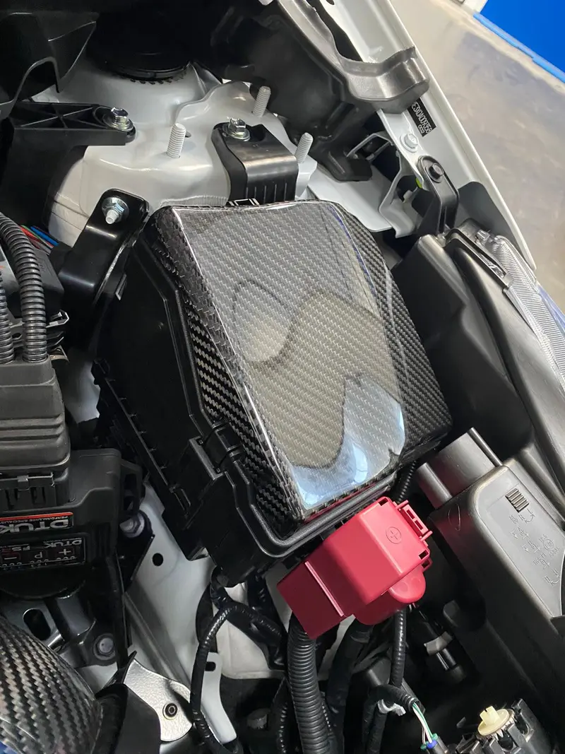Toyota Yaris Gr Carbon Engine Cover & Fuse Box Cover Package 3