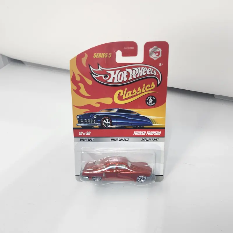 Tucker Torpedo 10 * Hot Wheels Classics 1