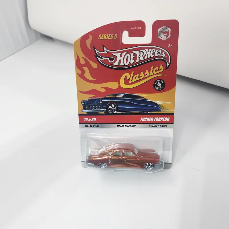 Tucker Torpedo 10 * Hot Wheels Classics 1