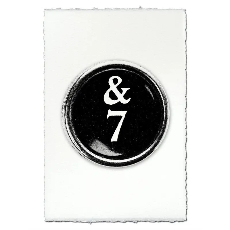 Typewriter Key "7" 1