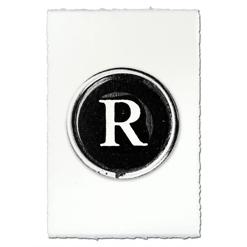 Typewriter Key "R" 1