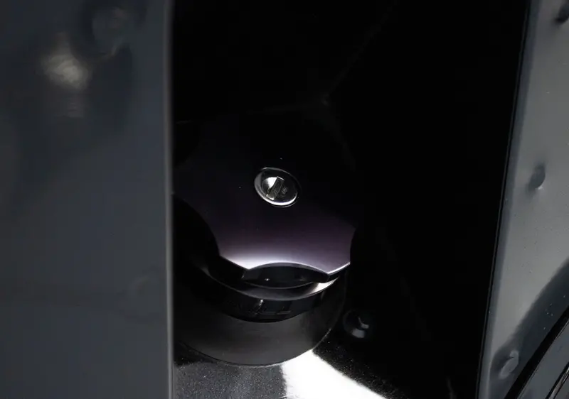 Urban Truck - Defender Billet Aluminium Fuel Cap 1