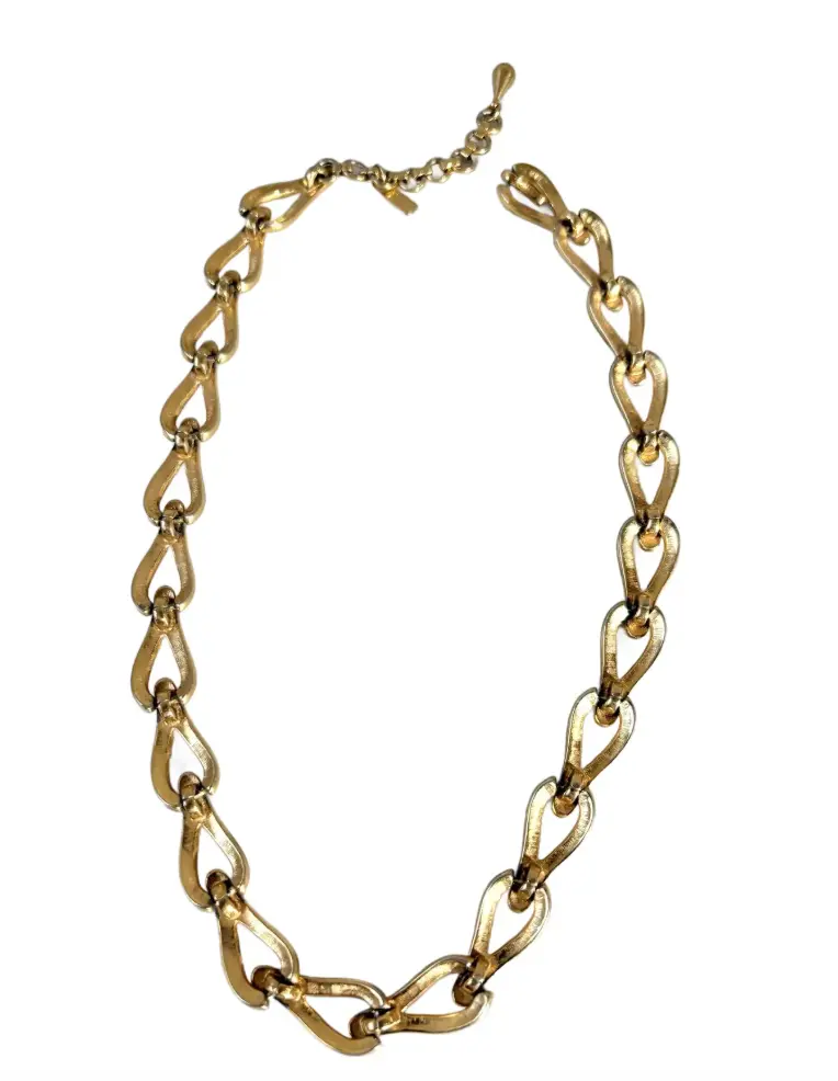 Vintage Monet Goldtone Chain Link Necklace 1