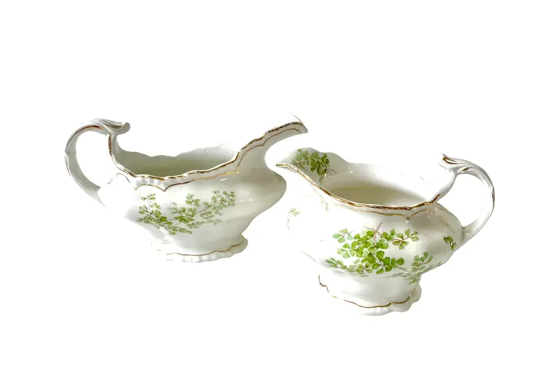 Vintage Royal Vitreous Saucière And Creamer By John Maddock & Sons - Pair 1